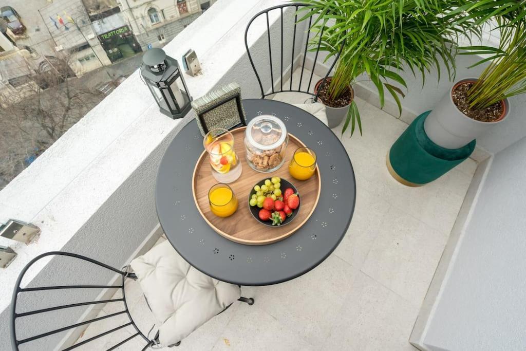 Spectacular - 4br-terrace - Piata Romana Apartamento
